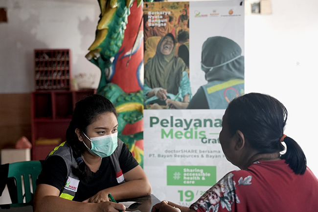 Pelayanan Medis Urban doctorSHARE Bersama Bayan Peduli di Tangerang